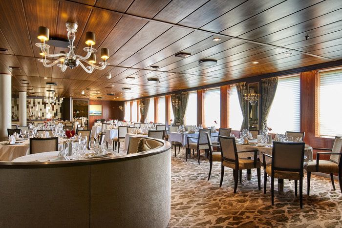 Restaurants, Bars & Cafés on Star Pride